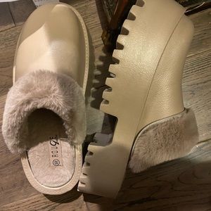 Rouge Lug Sole Platform Women Clogs Faux Fur Trim 10 Tan